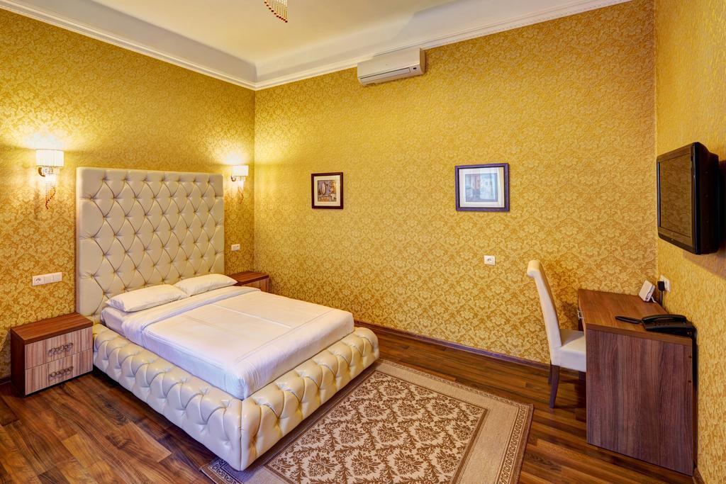 Lviv Apartments Chambre photo