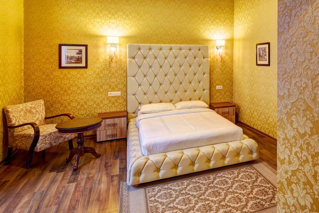 Lviv Apartments Chambre photo