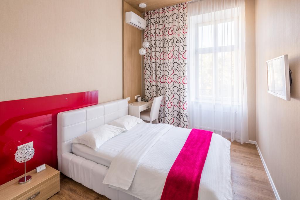 Lviv Apartments Chambre photo