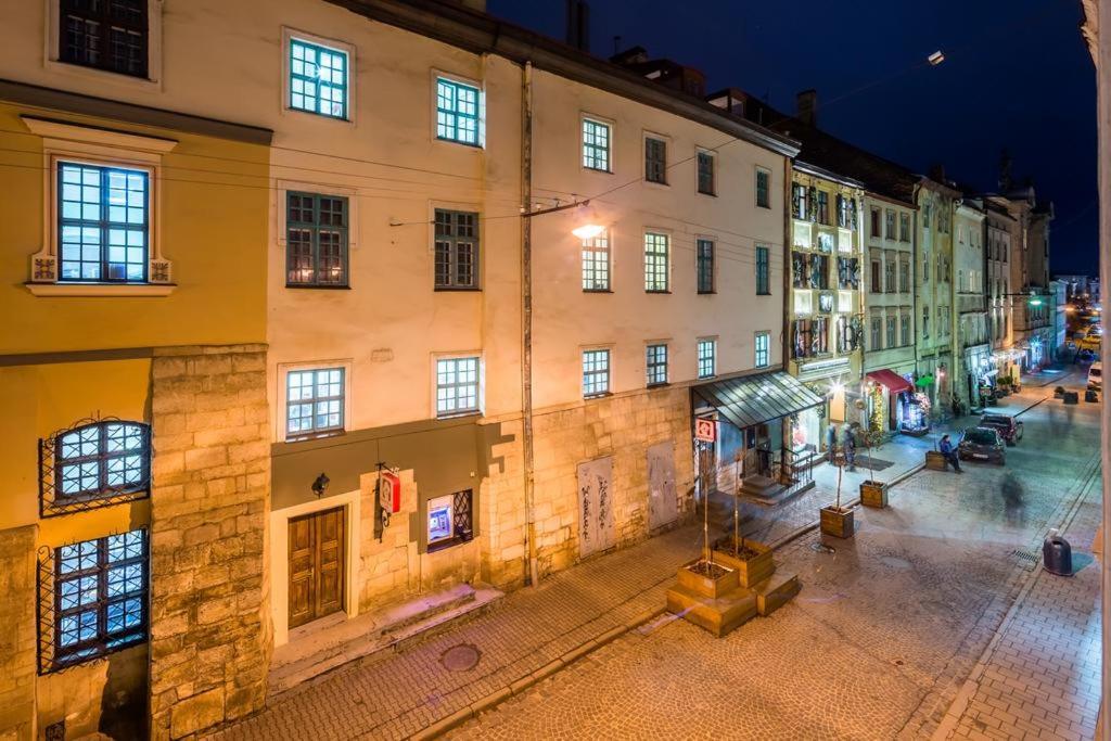 Lviv Apartments Extérieur photo